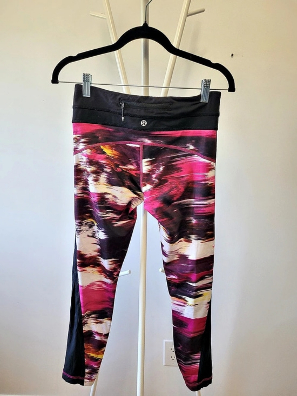lululemon Run Inspire Crop II Abstract Print Leggings Size 4